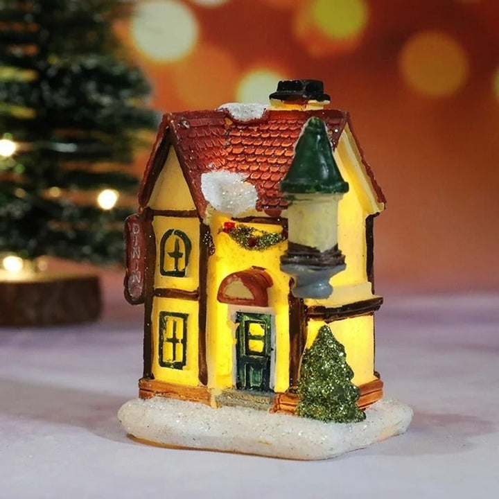 6-Piece Christmas Village Decoration Set With LED Lighting And Snow-Covered Houses - Image 7