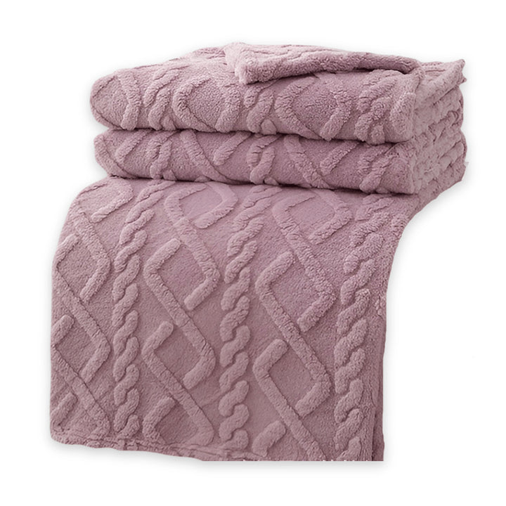 Double-Layer Fleece Blanket With Modern Geometric Design - Image 3
