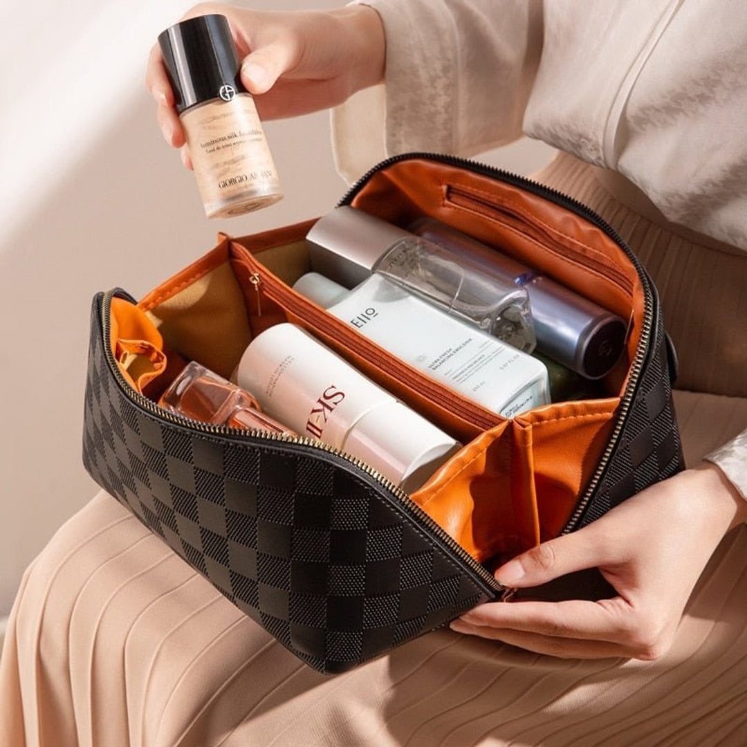 Minimalistic Synthetic Leather Cosmetic Bag With Organizer And Handle - Image 5