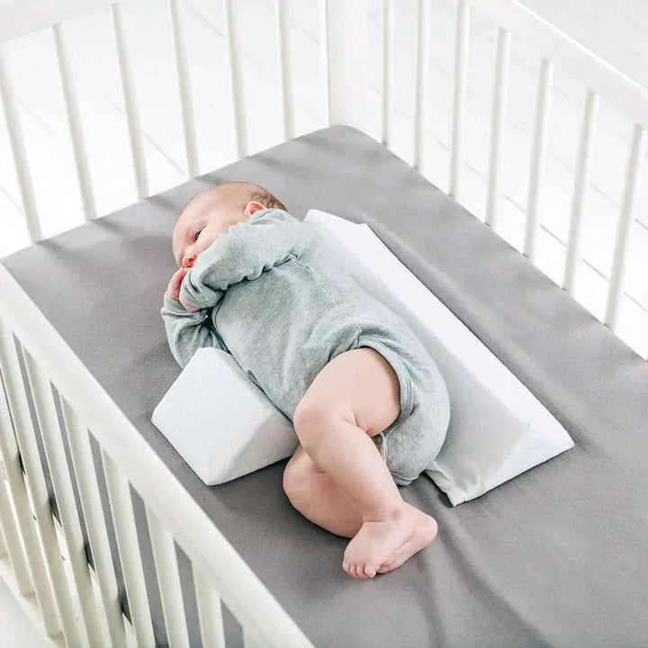 Newborn Side Sleeper Wedge Pillow With Removable Cover - Image 8