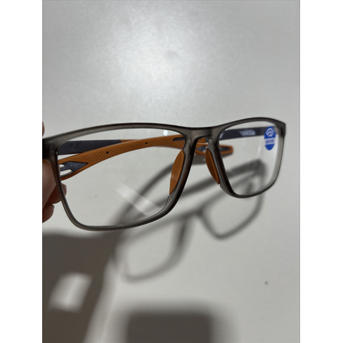 Ultralight Sport Reading Glasses With Progressive Lenses - Image 4